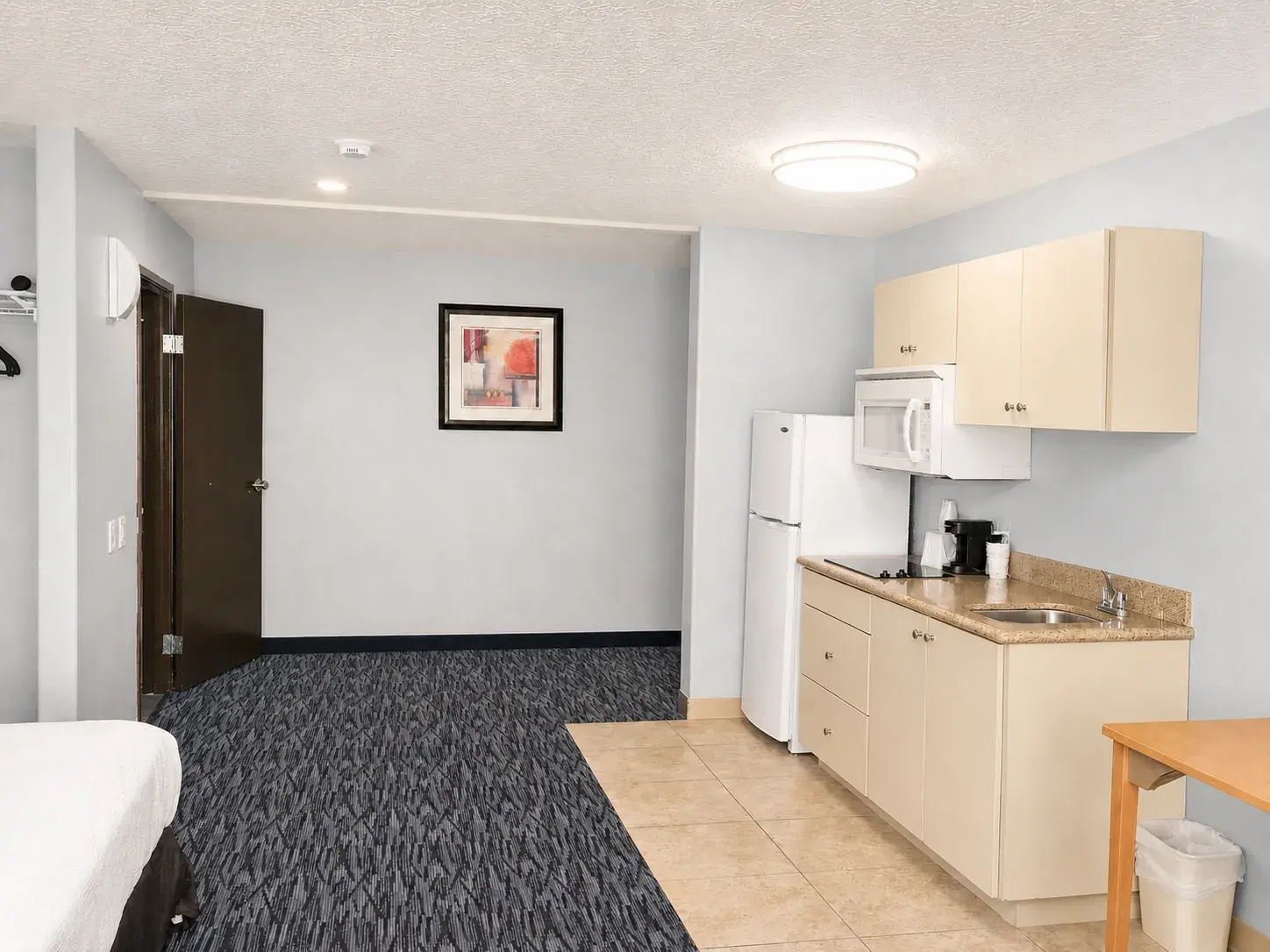 Executive Inn & Suites Extended Stay